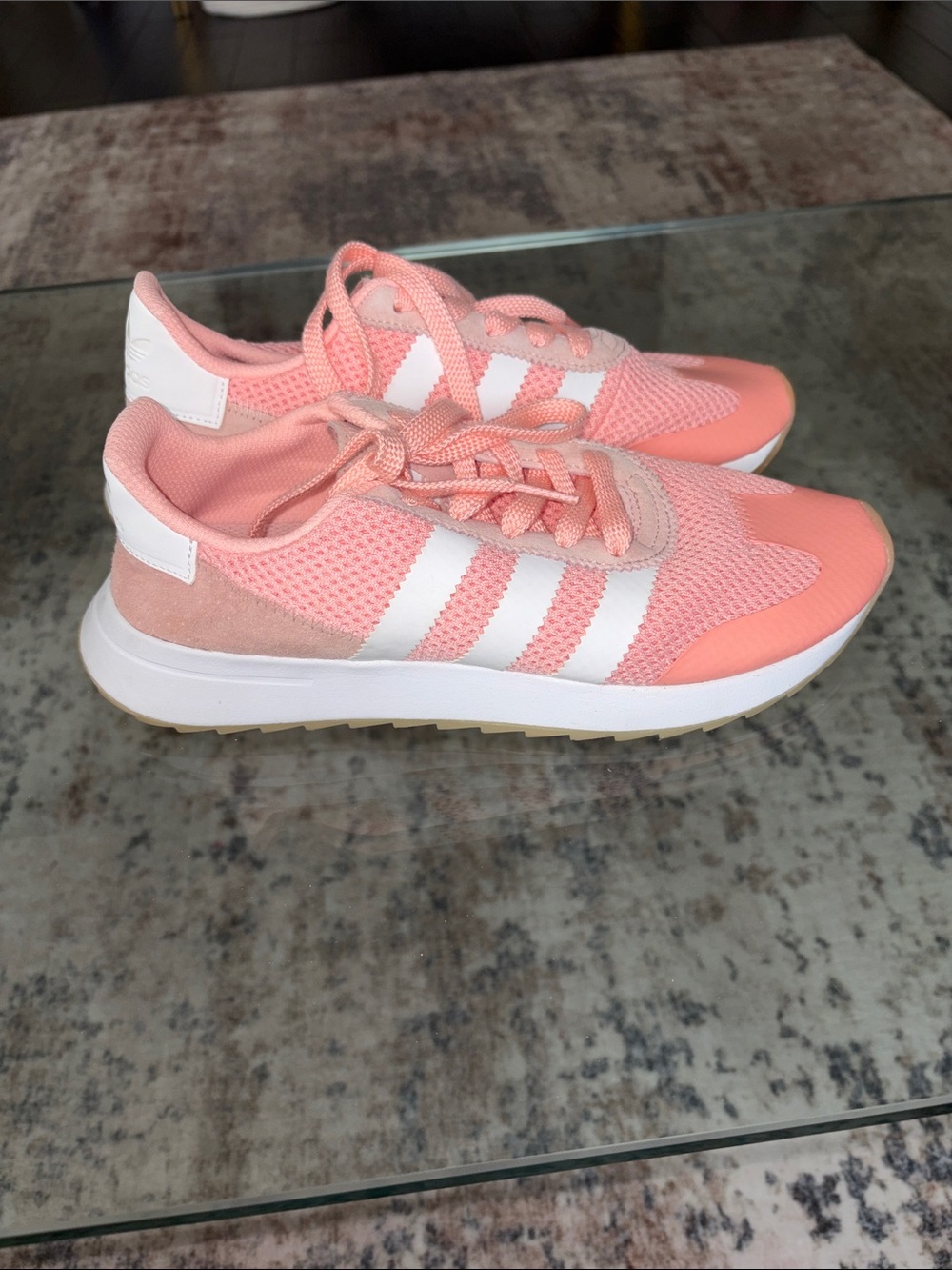 Adidas women’s flashback size 7.5 NWOB
